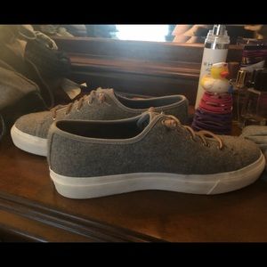 Like new sperry shoes